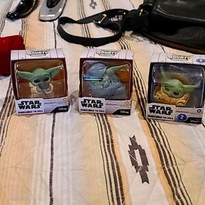 Set of 3 Star Wars Mandalorian the child figures mint in box